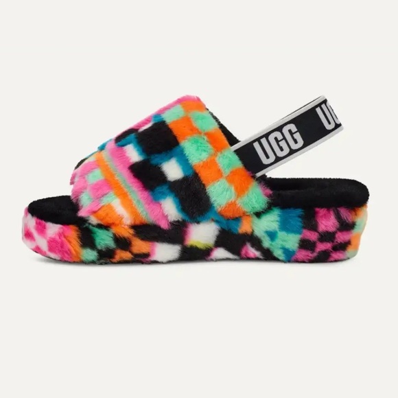 UGG SLIPPERS - Picture 3 of 6